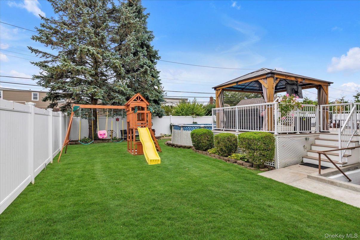 Backyard, Exterior, Playground