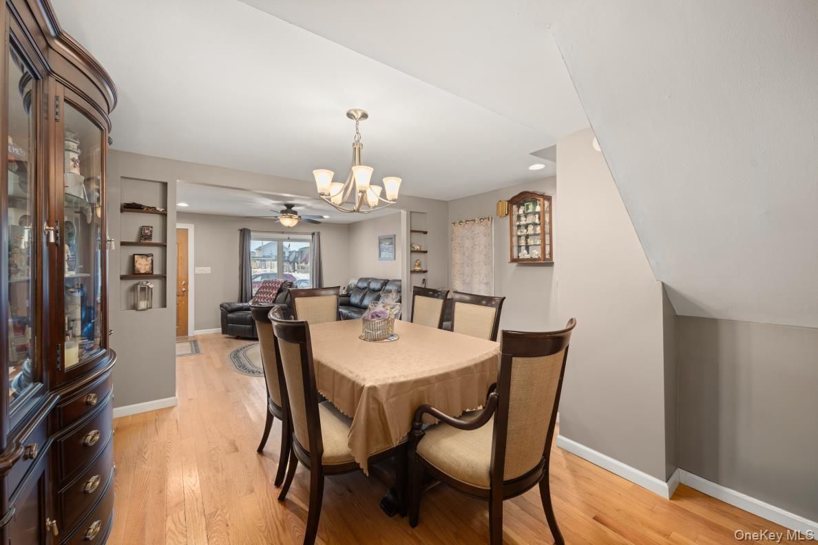 Chandelier, Dining room, Interior, Recessed Lighting, Wood Texture Flooring