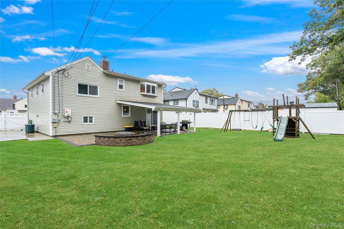 Backyard, Exterior, Playground