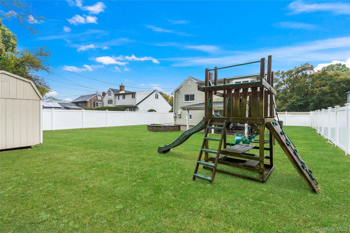Backyard, Exterior, Playground