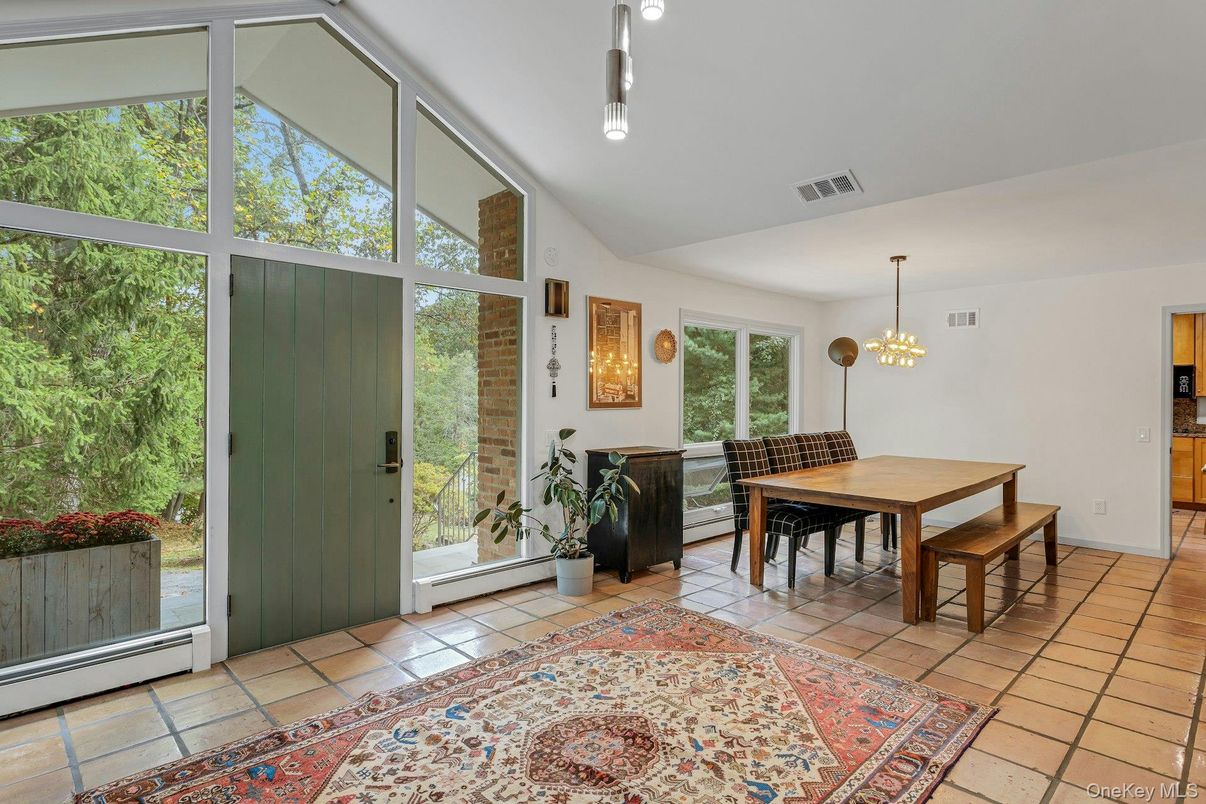 Dining room, Interior, Pendant Lights