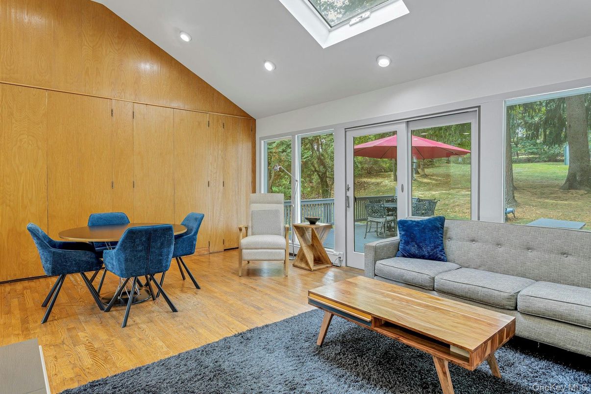 Dining room, Interior, Living room, Recessed Lighting, Wood Texture Flooring, Wooden Walls