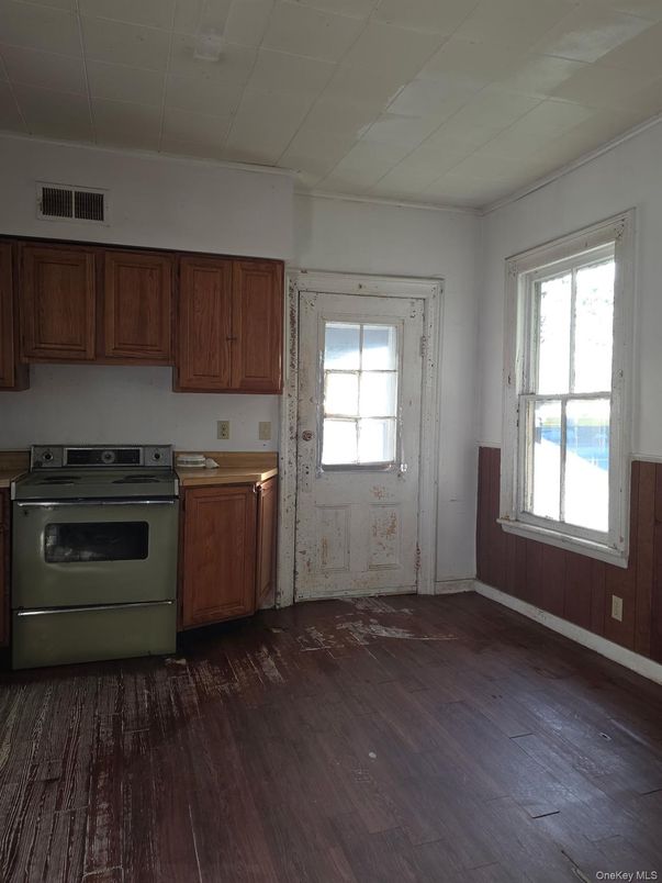 Interior, Kitchen, Wood Texture Flooring