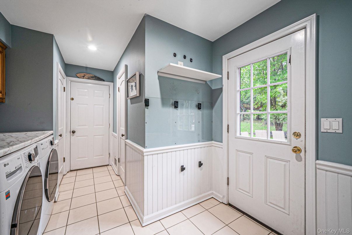 Interior, Recessed Lighting, Washer