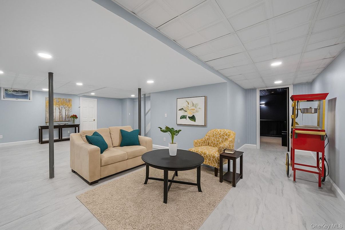 Interior, Living room, Marble, Recessed Lighting