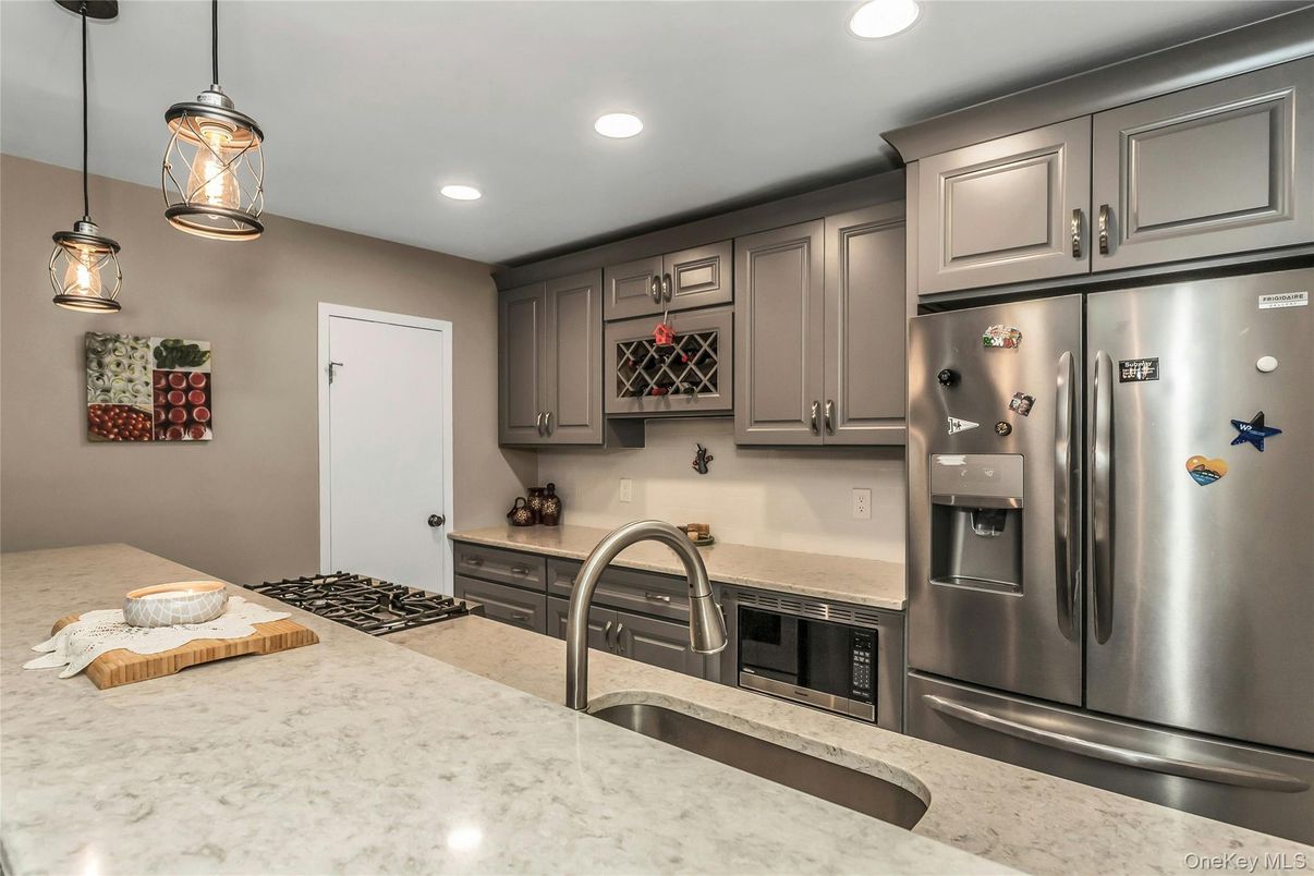 Interior, Kitchen, Pendant Lights, Recessed Lighting