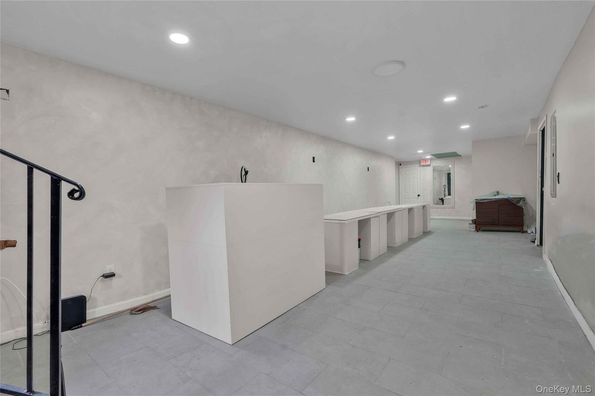 Interior, Recessed Lighting