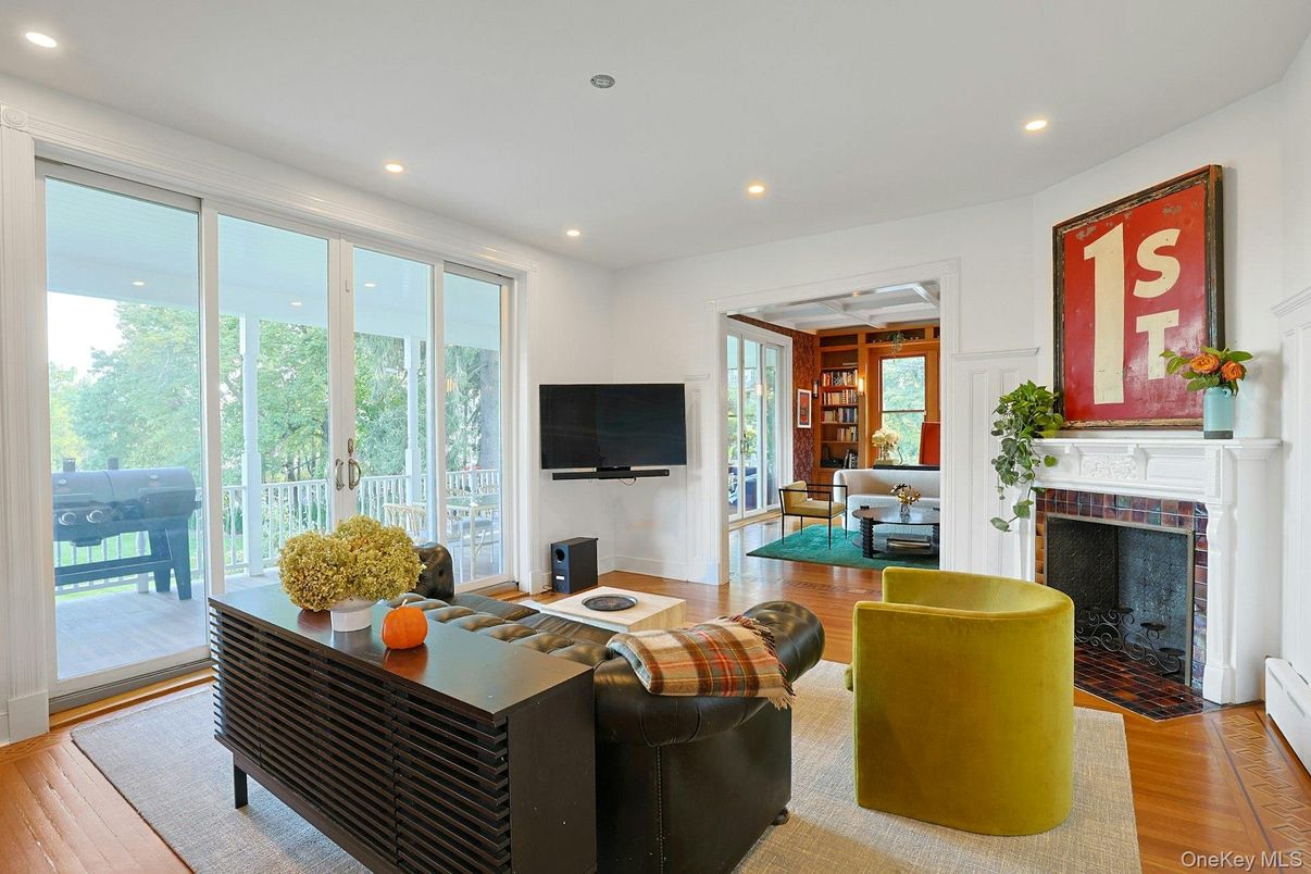 Fireplace, Interior, Living room, Recessed Lighting, Wood Texture Flooring