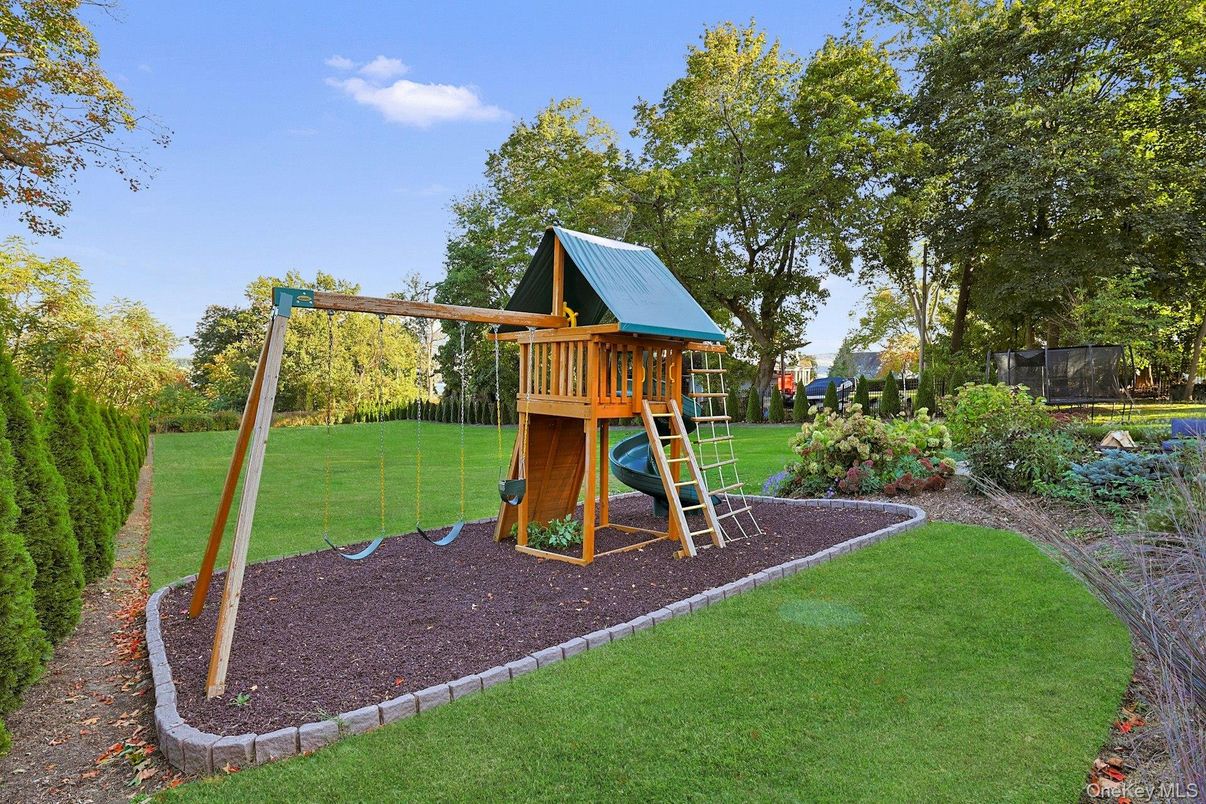 Backyard, Exterior, Playground