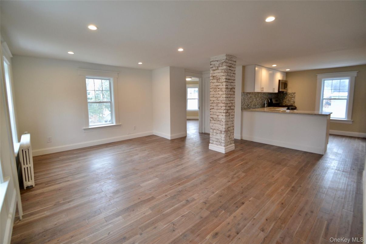 Empty room, Interior, Kitchen, Recessed Lighting, Wood Texture Flooring