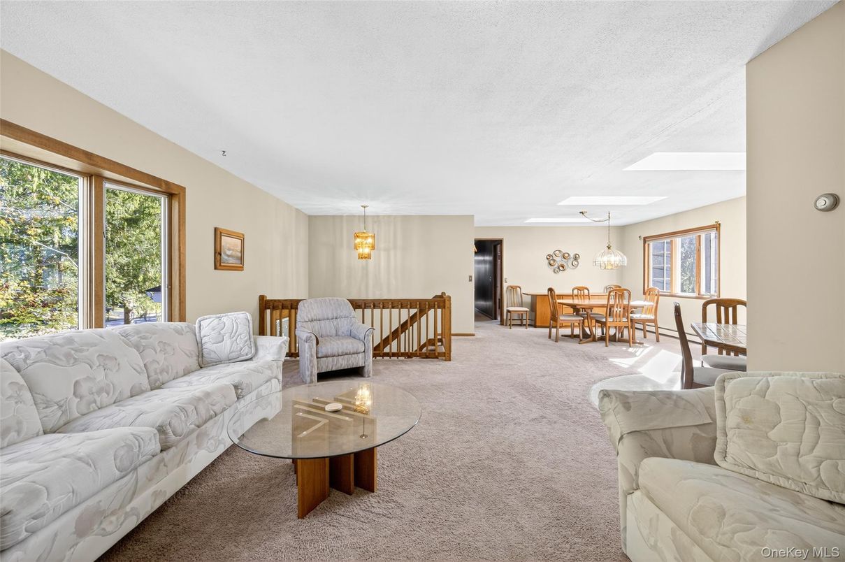 Chandelier, Dining room, Interior, Living room, Pendant Lights