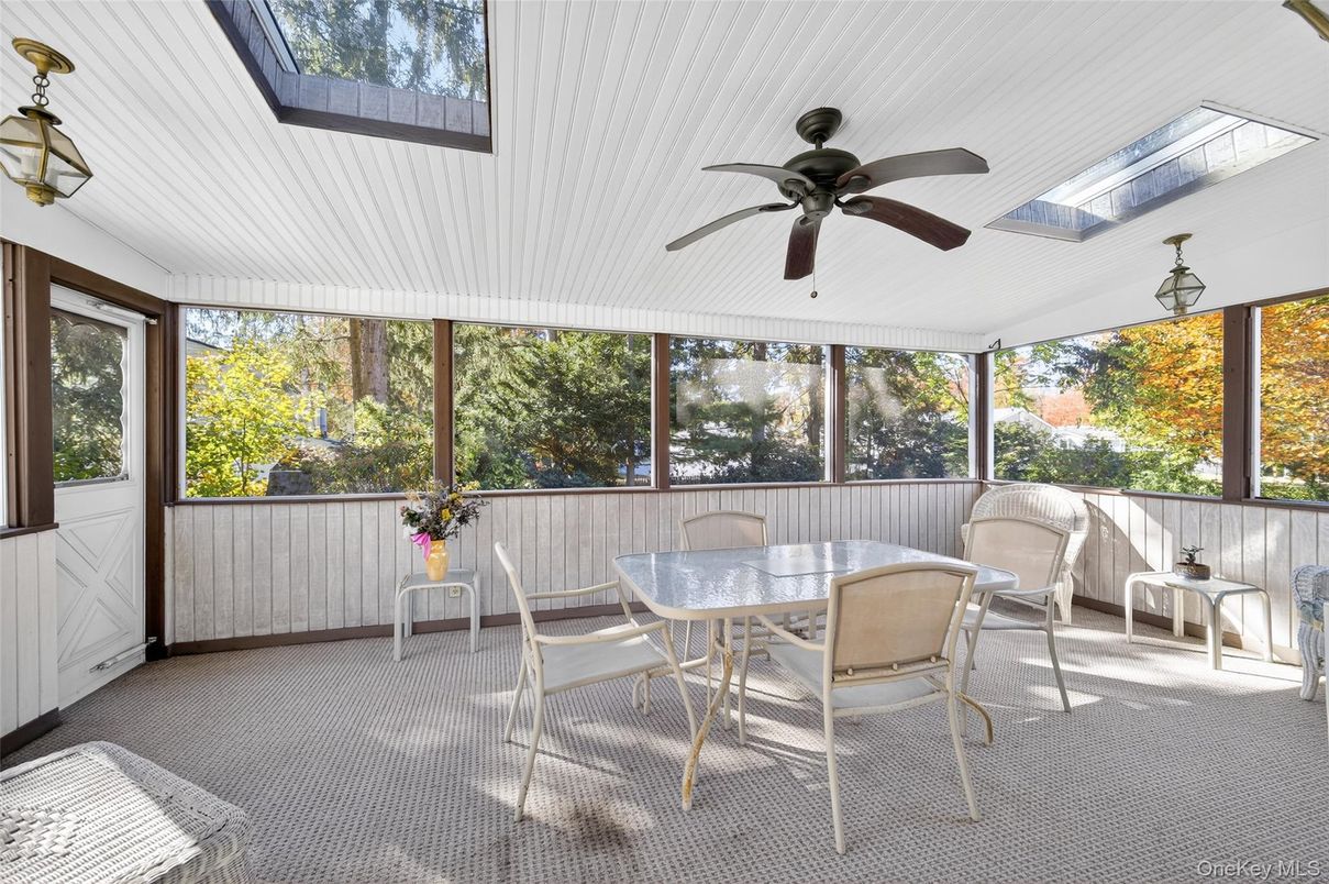 Dining room, Interior, Sun Room