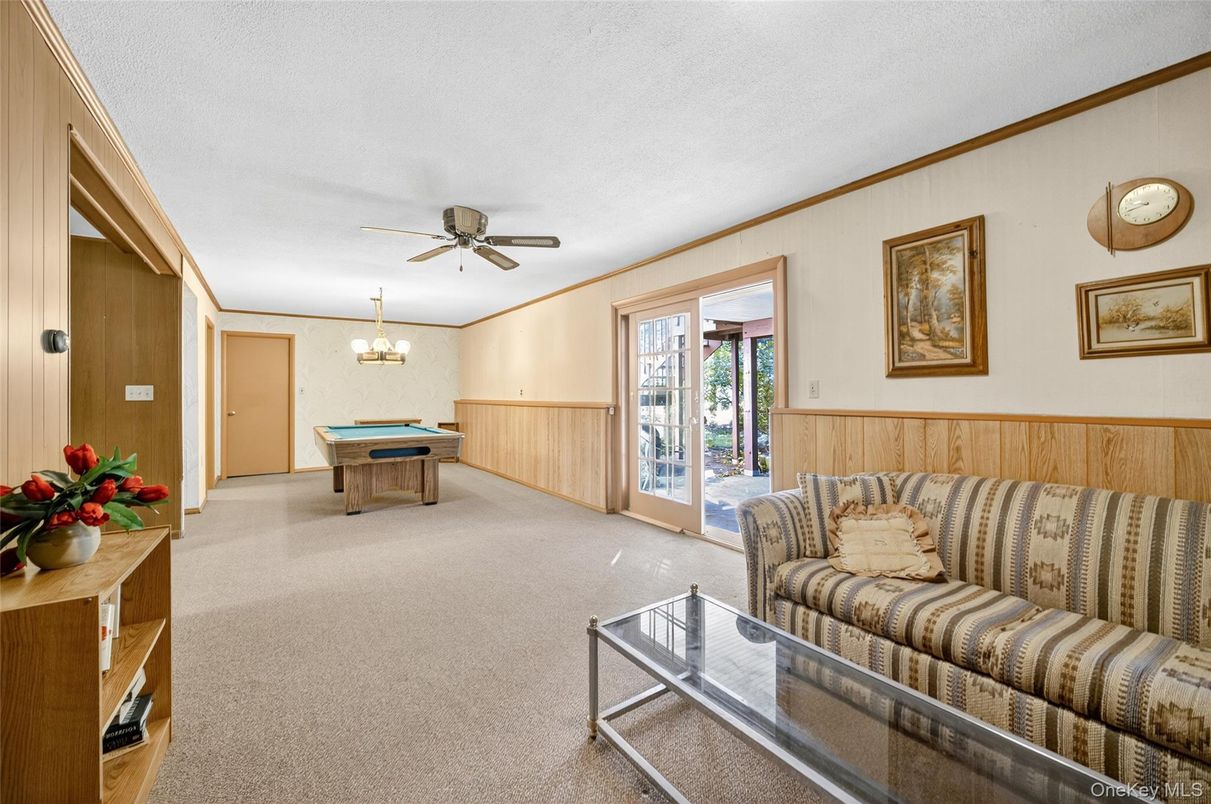 Billiard Table, Game Room, Interior, Pendant Lights