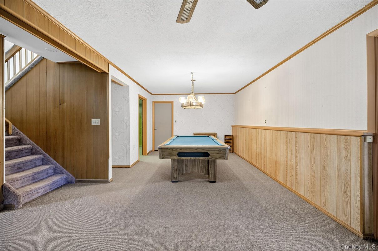 Billiard Table, Chandelier, Game Room, Interior