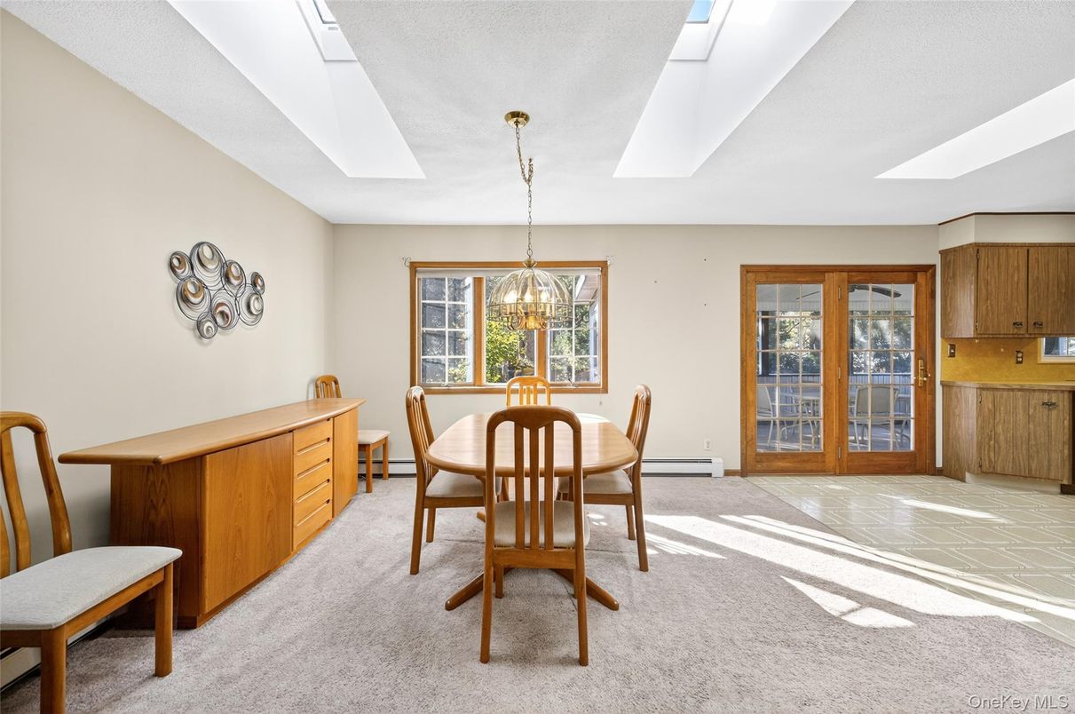 Dining room, Interior, Pendant Lights