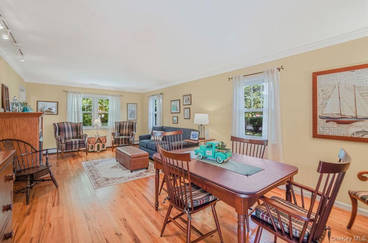 Dining room, Interior, Living room, Wood Texture Flooring