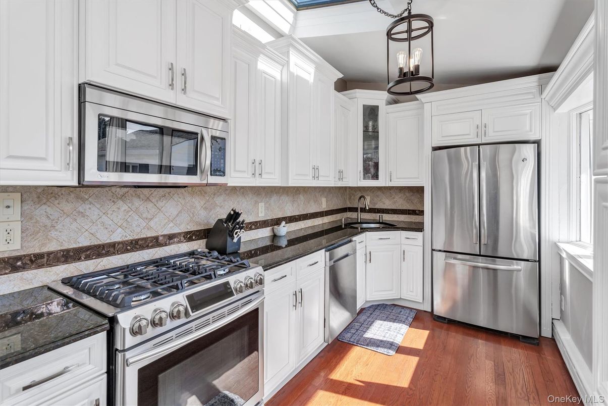 Interior, Kitchen, Pendant Lights, Stainless Steel Appliances, Wood Texture Flooring
