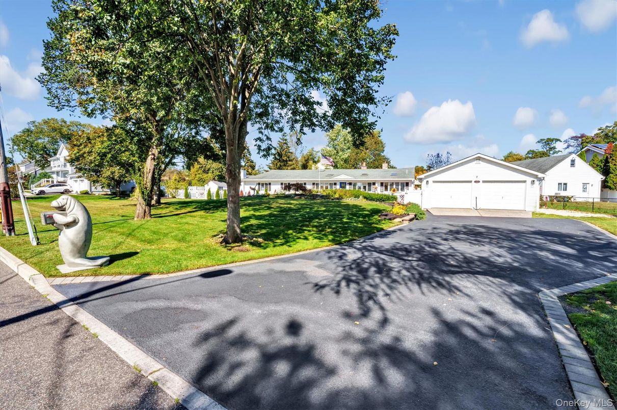 Backyard, Detached Garage, Exterior