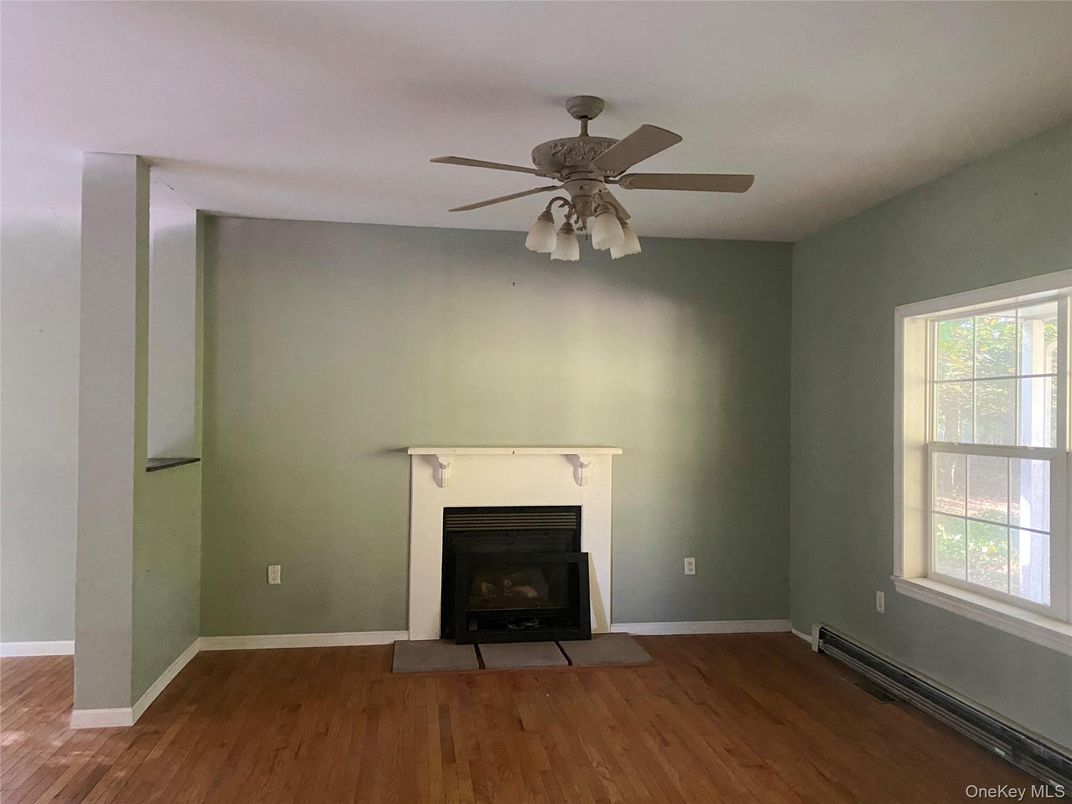 Empty room, Fireplace, Interior, Wood Texture Flooring