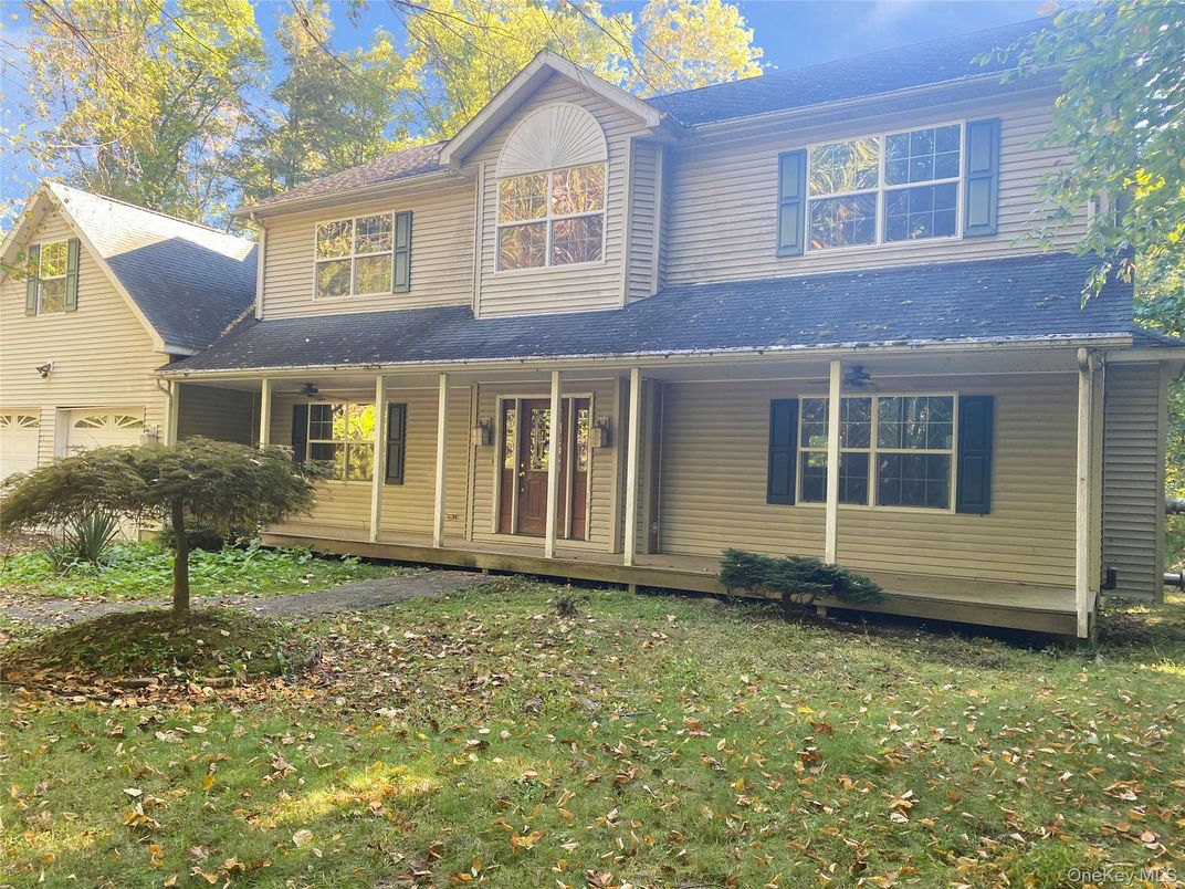 Exterior, Facade, Farmhouse