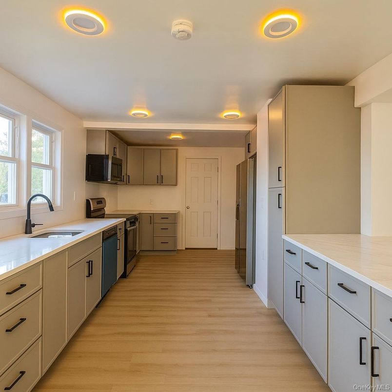 Interior, Kitchen, Recessed Lighting, Wood Texture Flooring