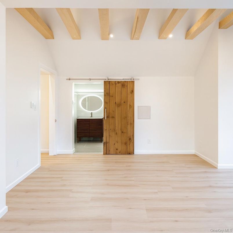Empty room, Interior, Recessed Lighting, Wooden Beams, Wood Texture Flooring