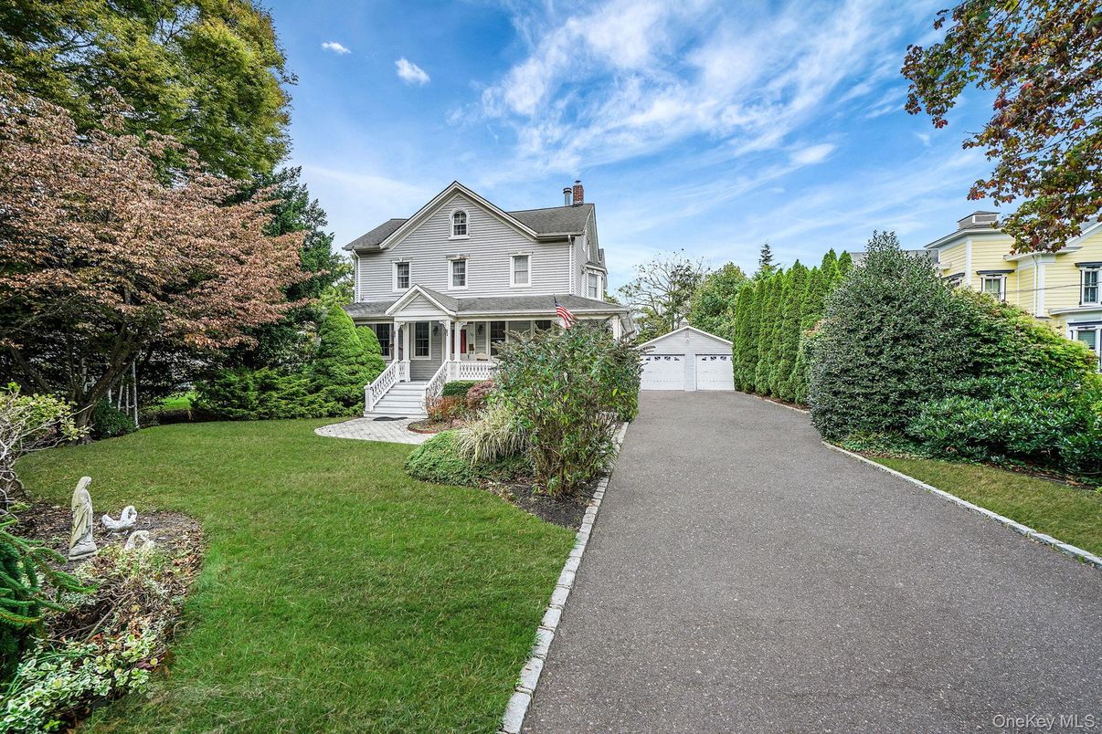 Backyard, Detached Garage, Exterior