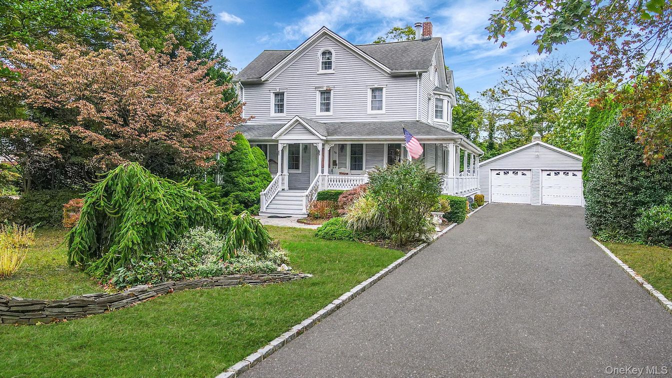 Detached Garage, Exterior, Facade, Queen Anne Victorian