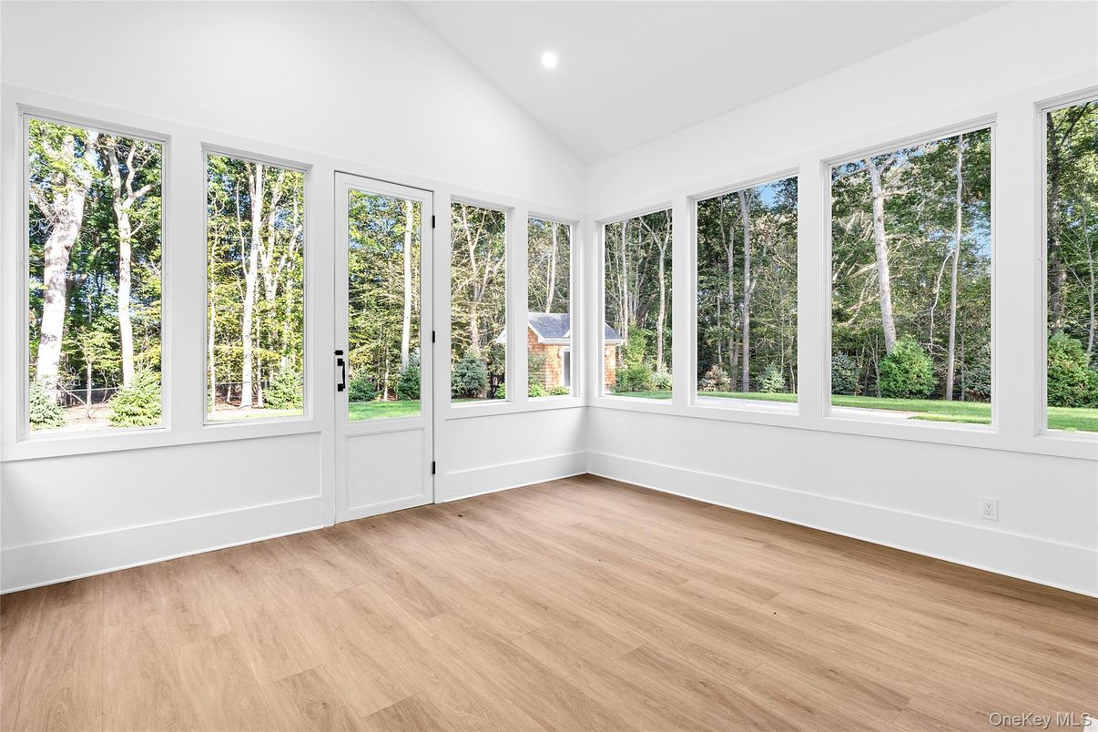Empty room, Interior, Recessed Lighting, Sun Room, Wood Texture Flooring