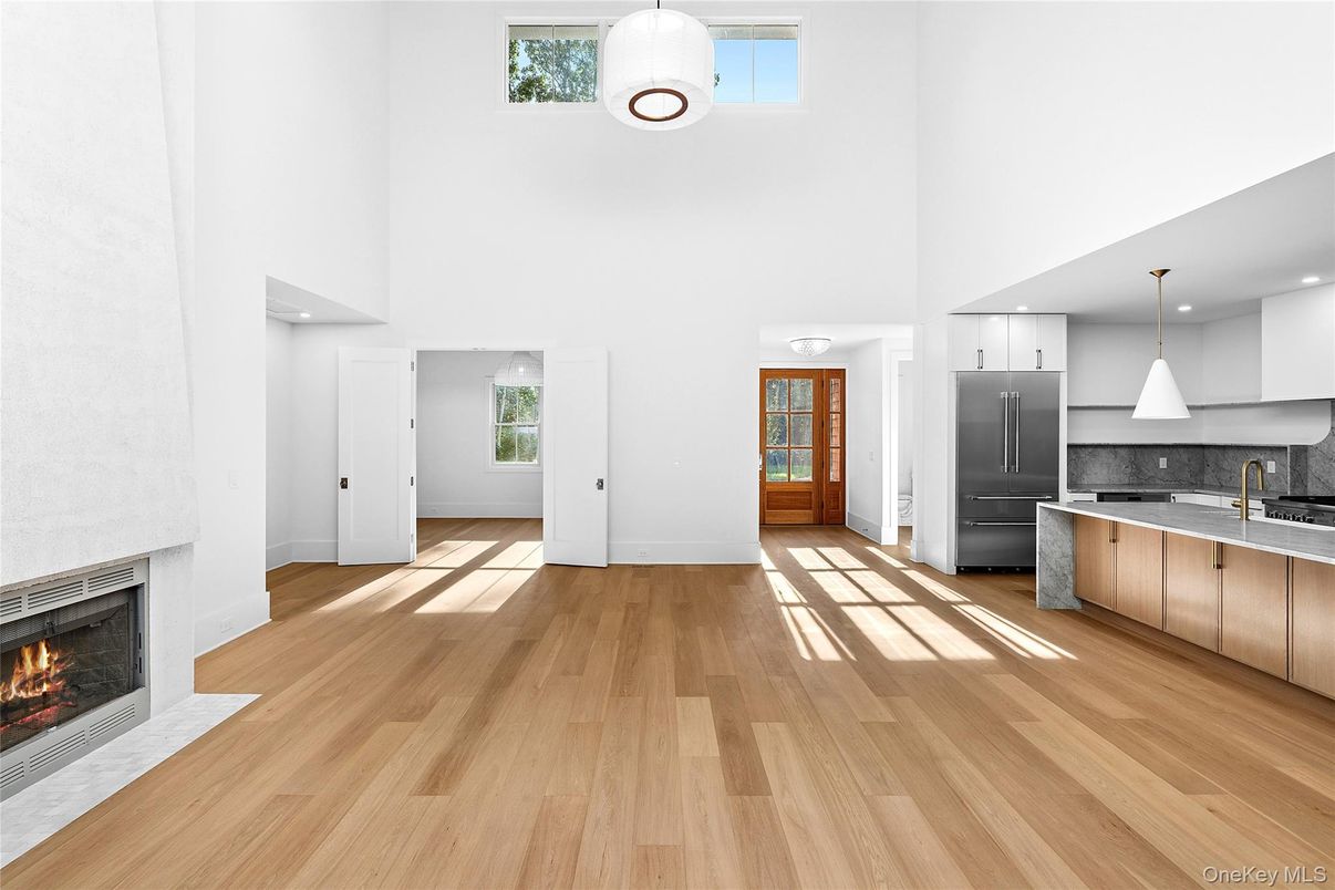 Fireplace, Interior, Kitchen, Pendant Lights, Recessed Lighting, Wood Texture Flooring