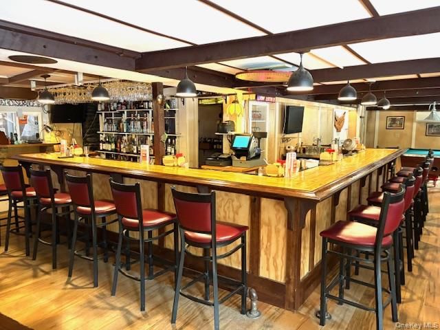 Interior, Pendant Lights, Wood Texture Flooring