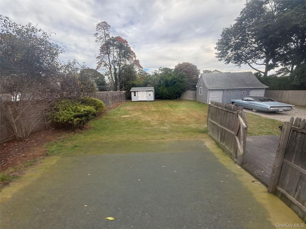 Backyard, Detached Garage, Exterior