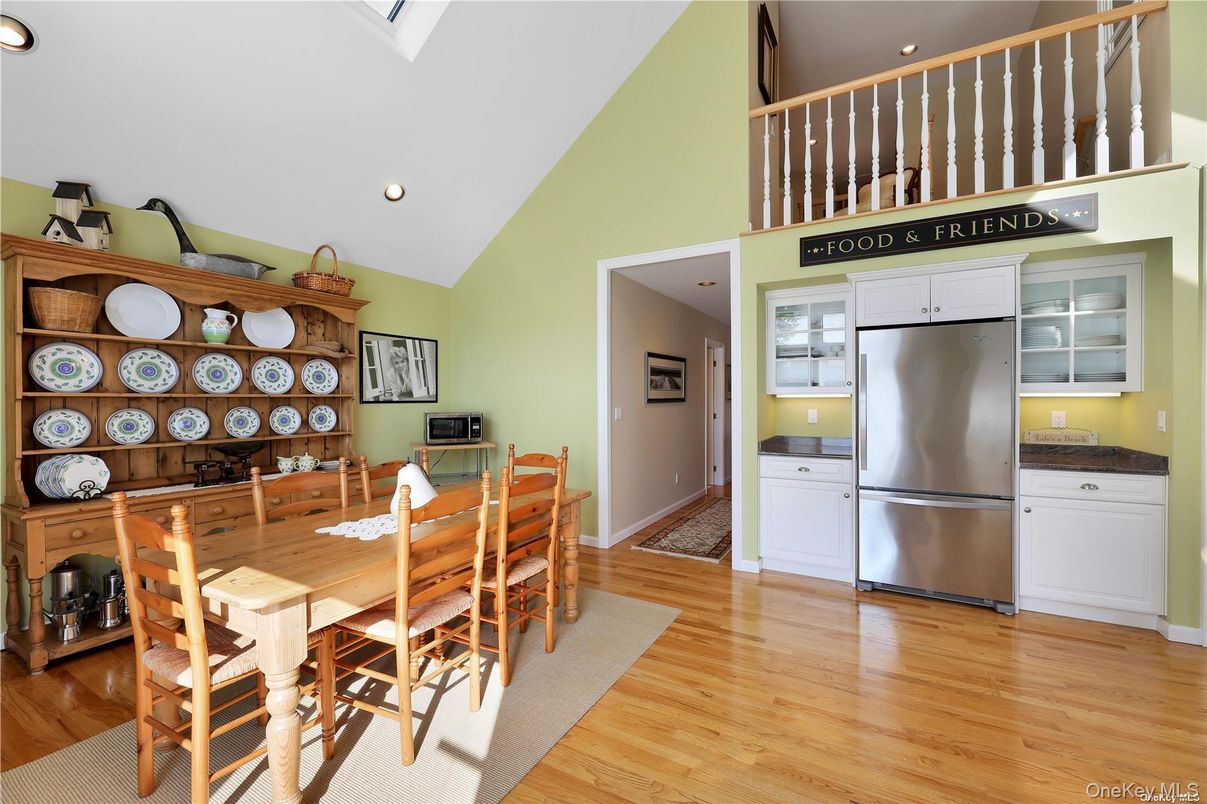 Dining room, Interior, Kitchen, Recessed Lighting, Stainless Steel Appliances, Wood Texture Flooring
