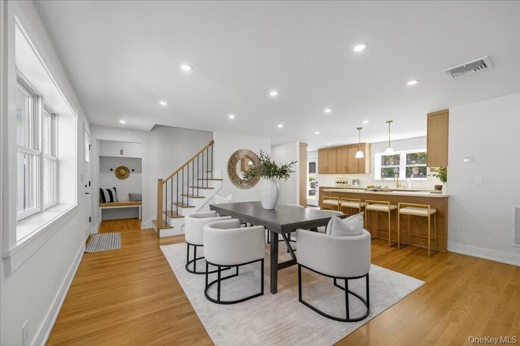 Dining room, Interior, Kitchen, Pendant Lights, Recessed Lighting, Wood Texture Flooring