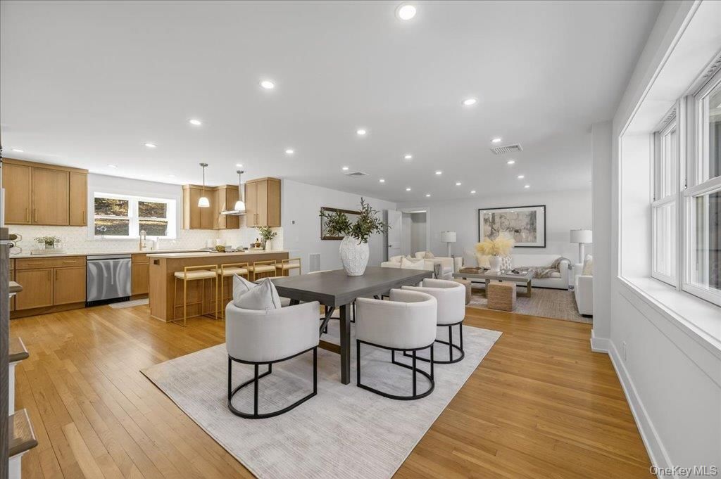 Dining room, Interior, Kitchen, Living room, Pendant Lights, Recessed Lighting, Stainless Steel Appliances, Wood Texture Flooring