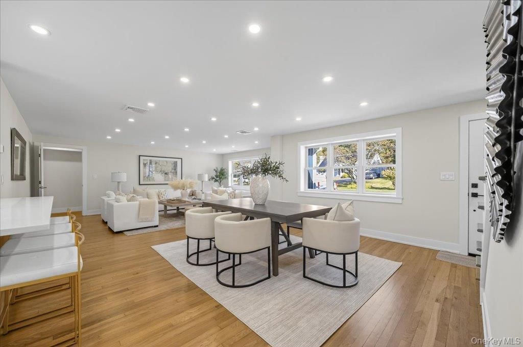Dining room, Interior, Living room, Recessed Lighting, Wood Texture Flooring