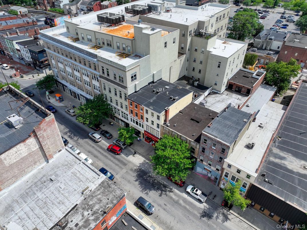 Exterior, Drone