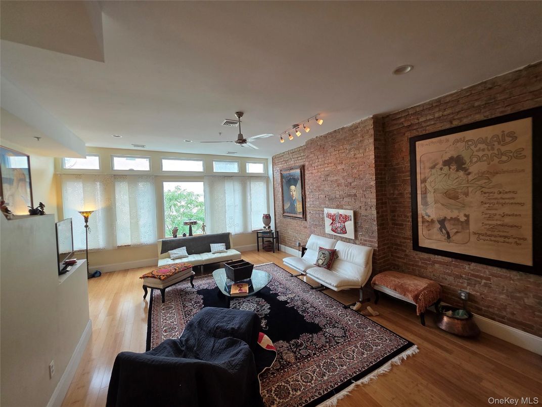 Interior, Living room, Recessed Lighting, Stone Walls, Wood Texture Flooring