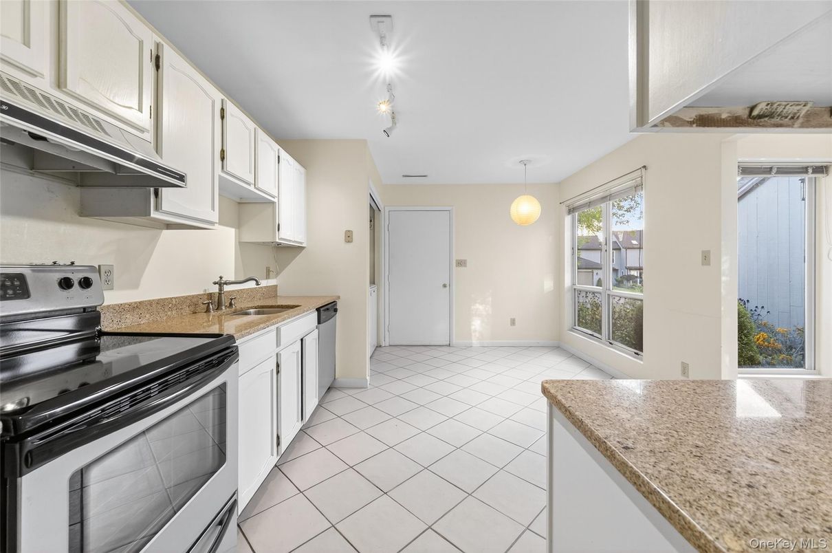 Interior, Kitchen, Pendant Lights