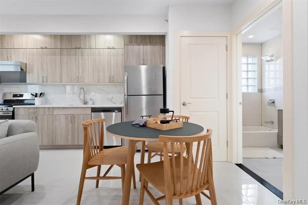 Dining room, Interior, Kitchen, Marble, Recessed Lighting, Stainless Steel Appliances