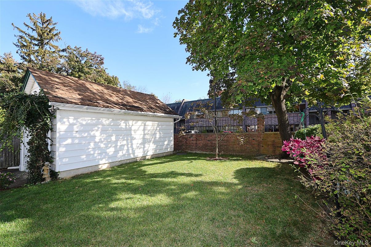 Backyard, Detached Garage, Exterior