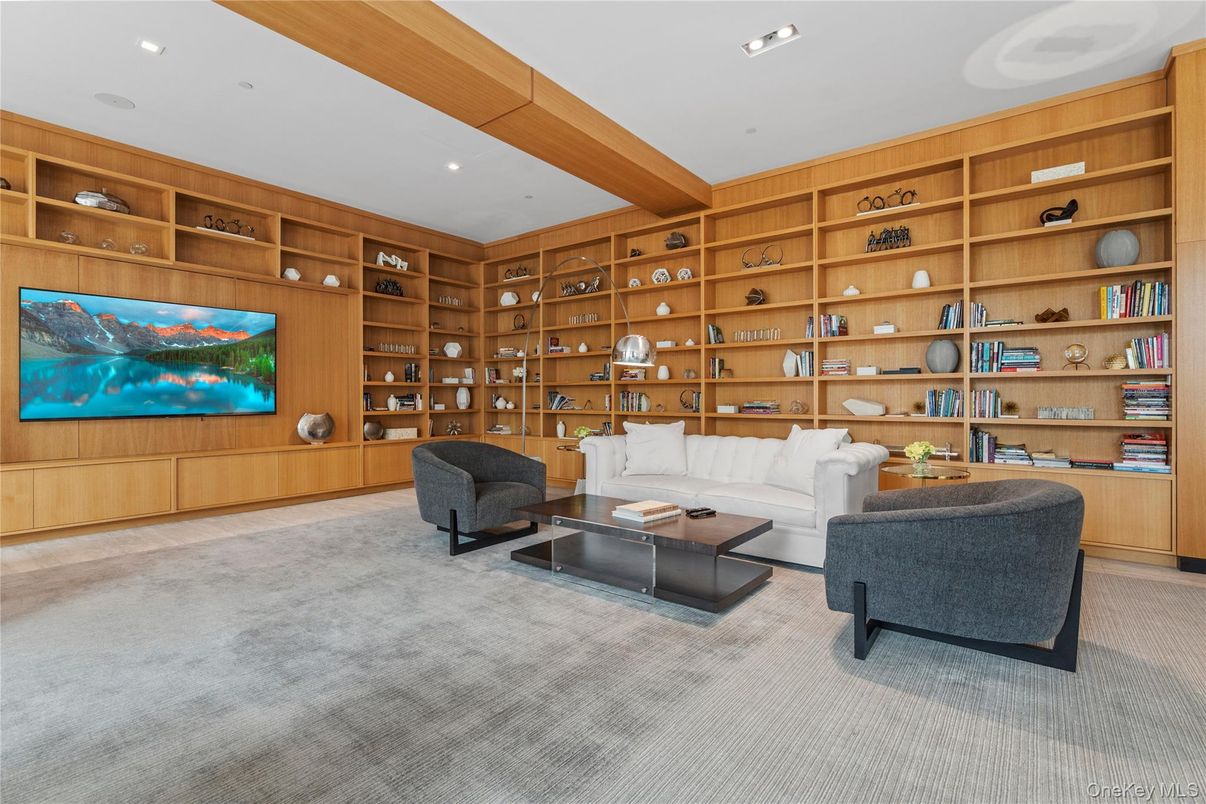 Interior, Living room, Recessed Lighting, Wooden Beams, Wooden Walls