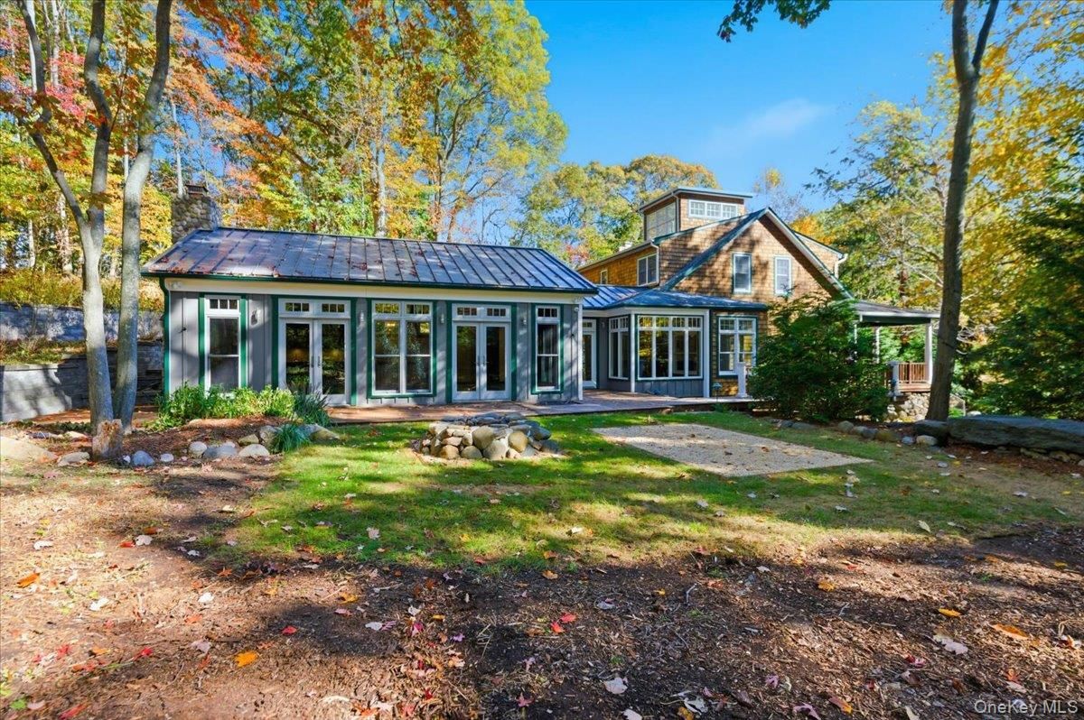 Backyard, Exterior, Facade, Cape Cod