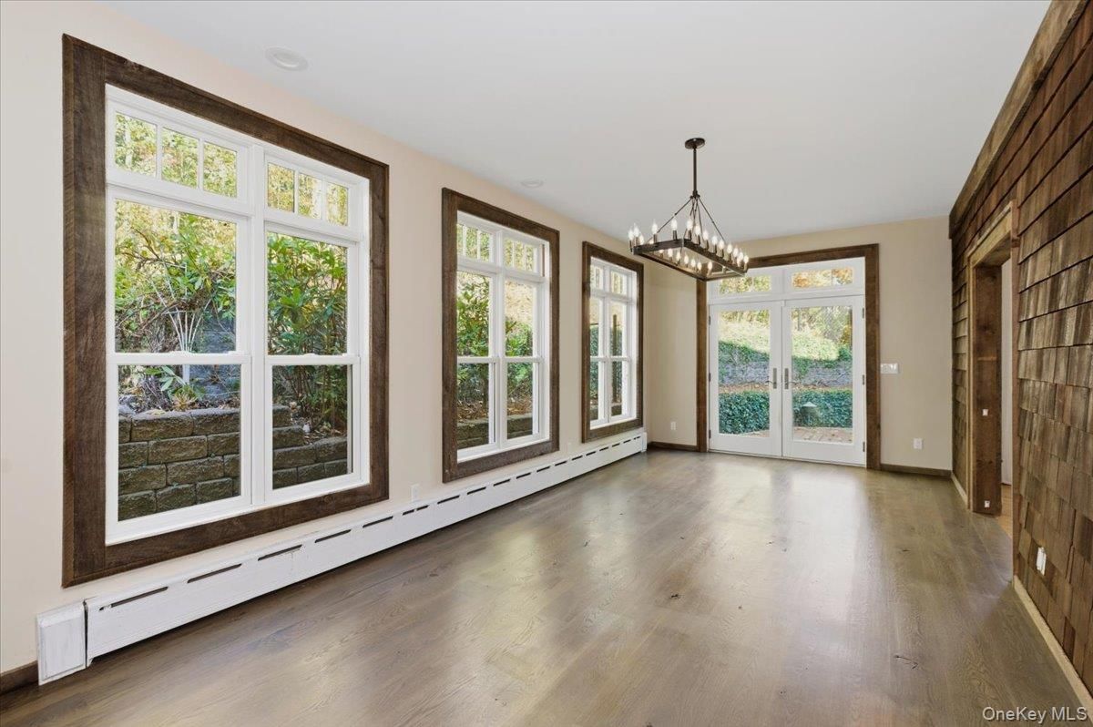Chandelier, Empty room, Interior, Pendant Lights, Wood Texture Flooring