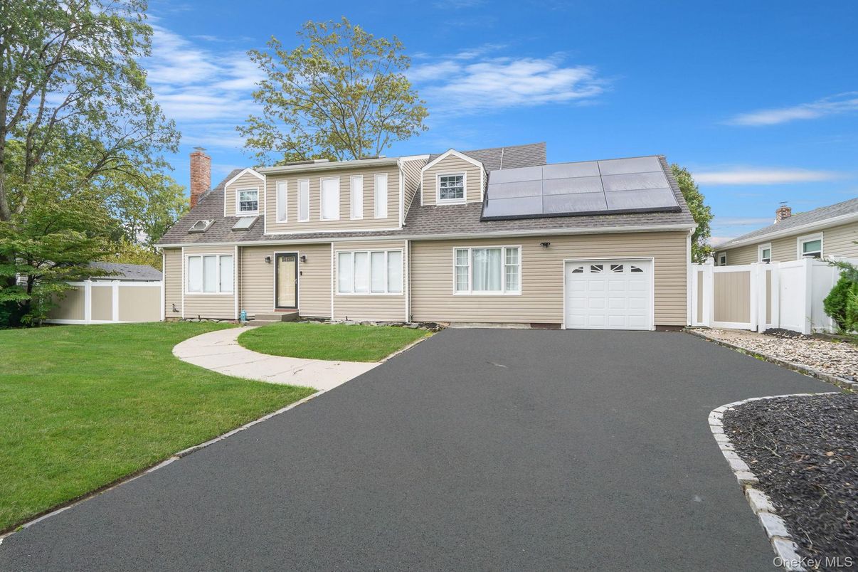 Attached, Exterior, Facade, Solar Panels, Cape Cod