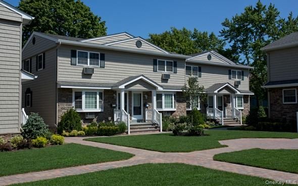 Exterior, Facade, Georgian