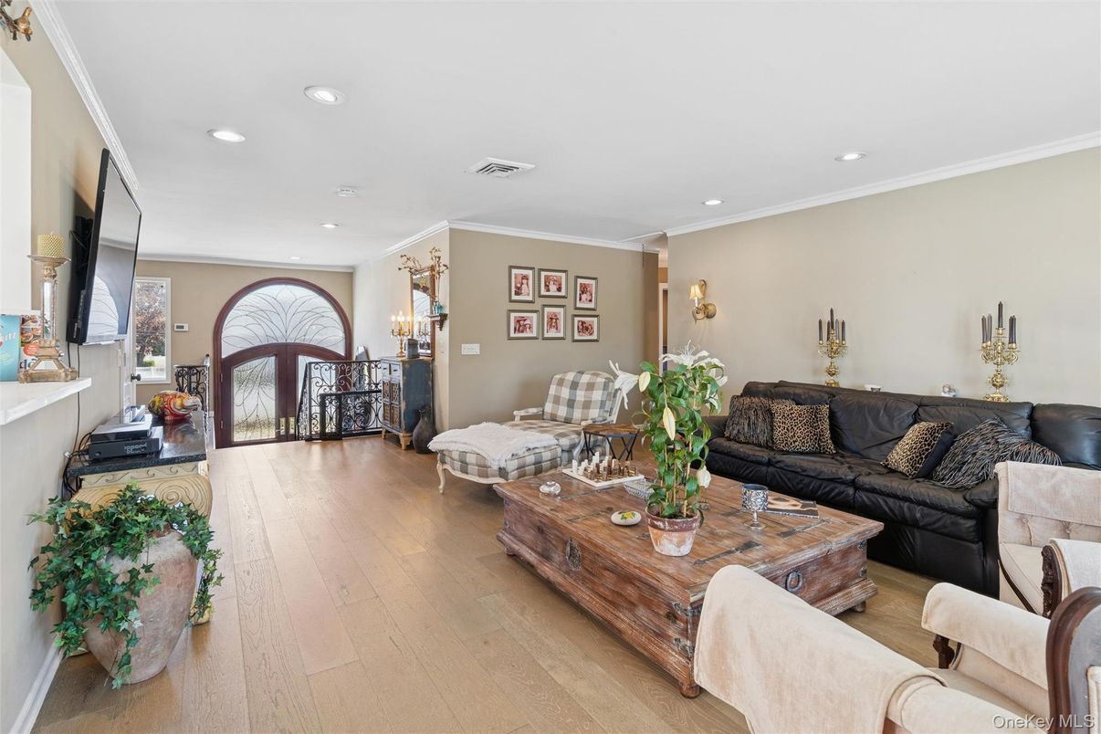 Chandelier, Fireplace, Interior, Living room, Recessed Lighting, Wood Texture Flooring