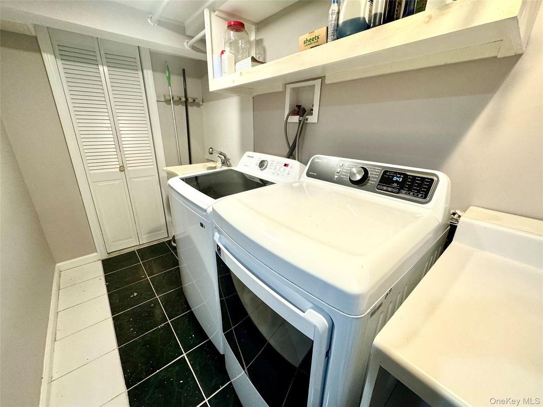 Interior, Washer