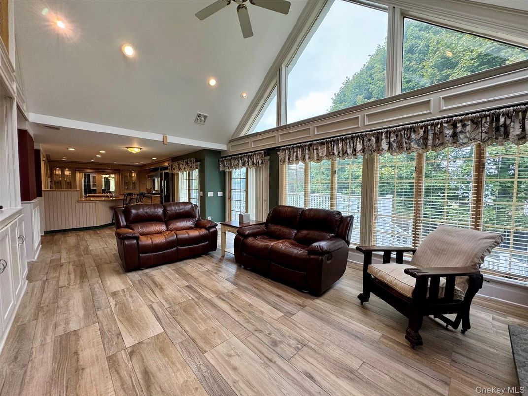 Interior, Kitchen, Living room, Recessed Lighting, Wood Texture Flooring
