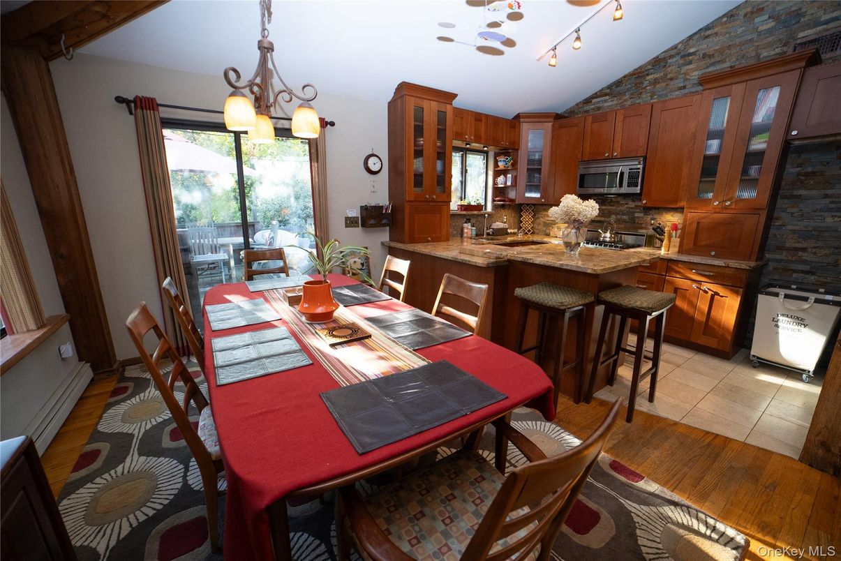 Dining room, Interior, Kitchen, Pendant Lights